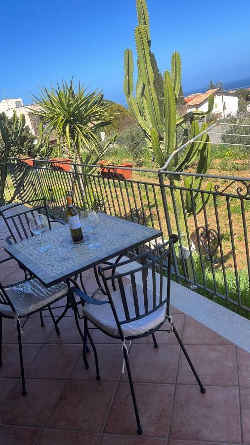 קאסטלמארה דל גולפו Villa In Vetro מראה חיצוני תמונה