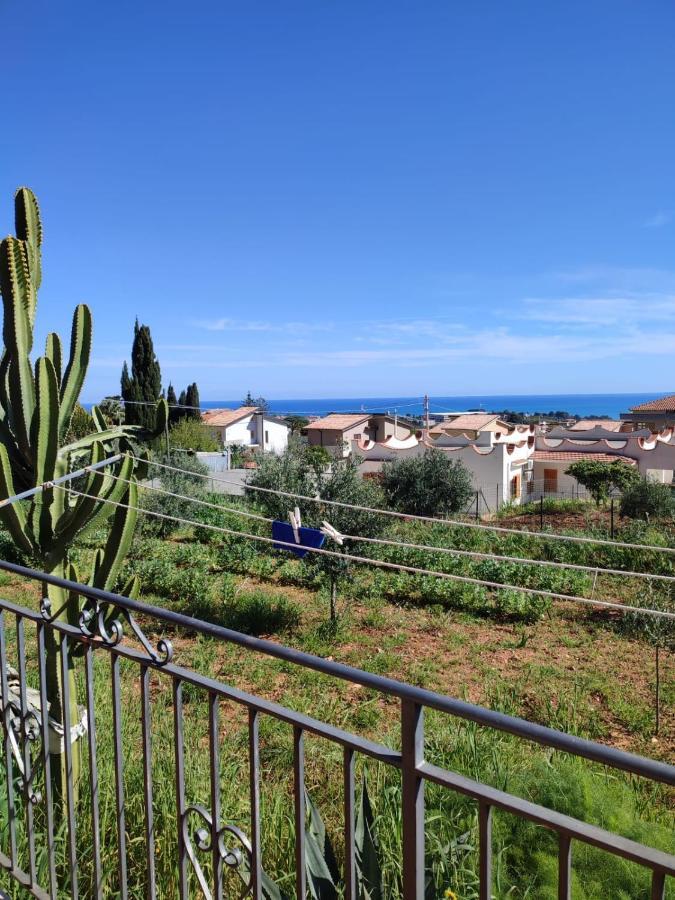 קאסטלמארה דל גולפו Villa In Vetro מראה חיצוני תמונה