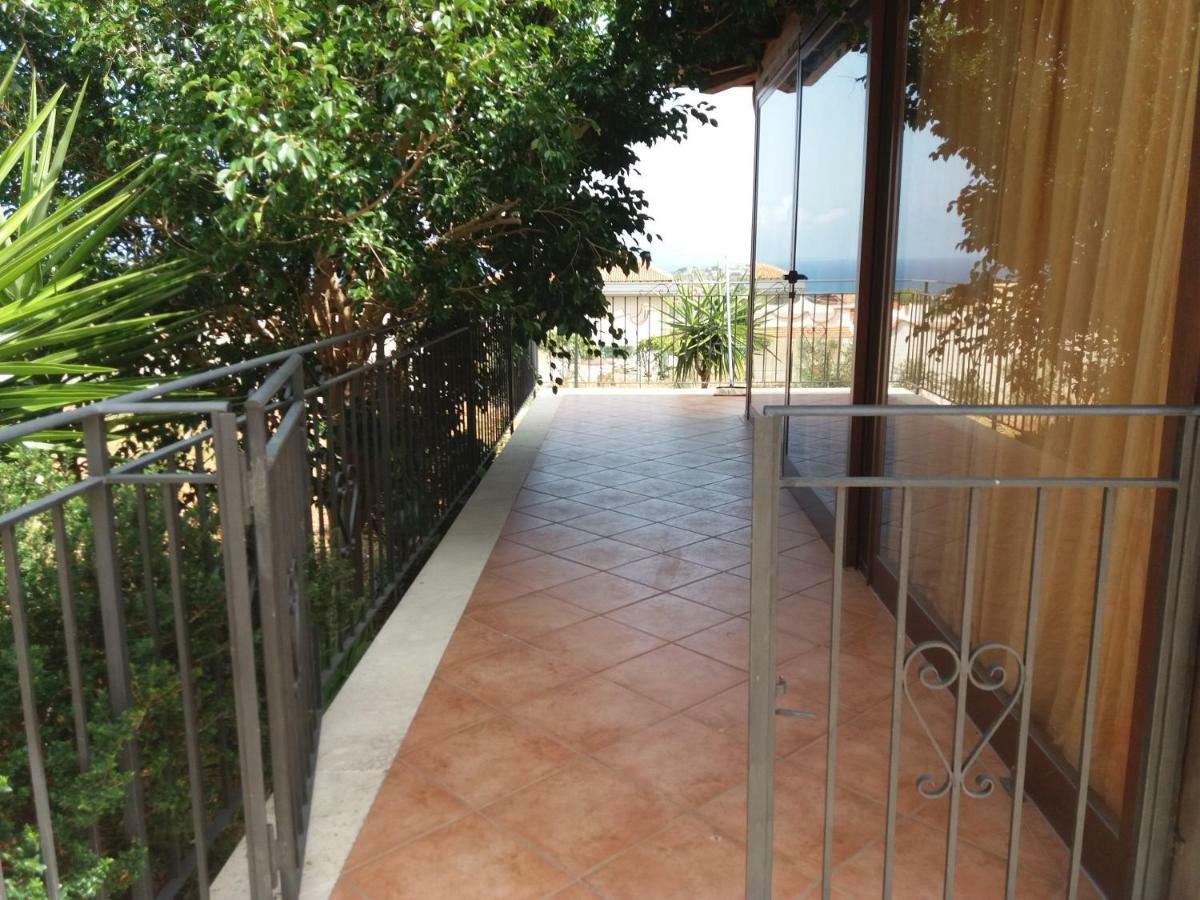 קאסטלמארה דל גולפו Villa In Vetro מראה חיצוני תמונה